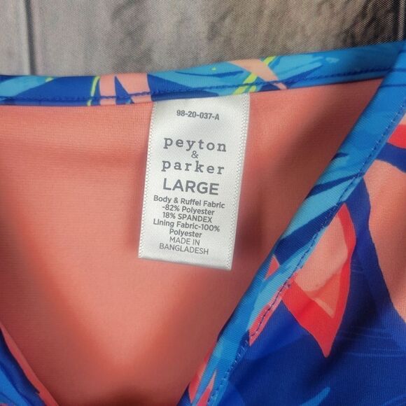 Payton and Parker Blue Pink Ruffled Swimsuit Top Size Large - Picture 2 of 4